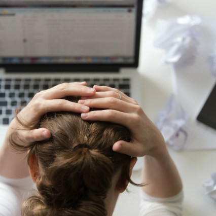 Dale la Vuelta al Estrés Financiero